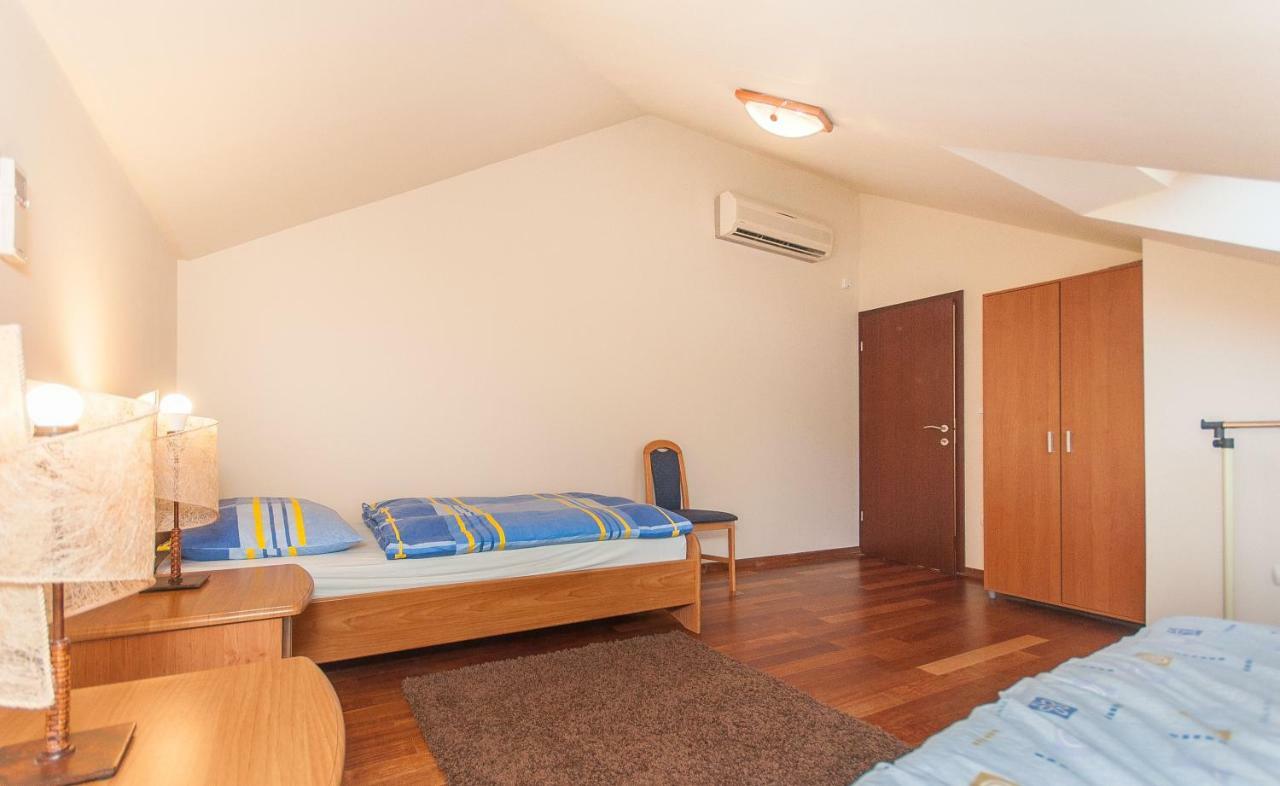 Modern New Flat Next To River Cetina Omiš Dış mekan fotoğraf