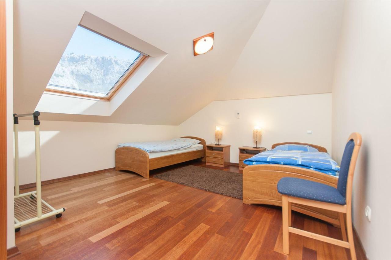 Modern New Flat Next To River Cetina Omiš Dış mekan fotoğraf